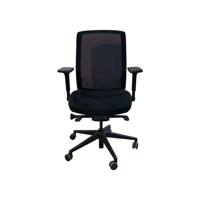 Refurbished Bestuhl Task Chair in Black