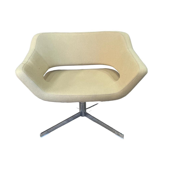 Refurbished Cream hm85 Solo Chair