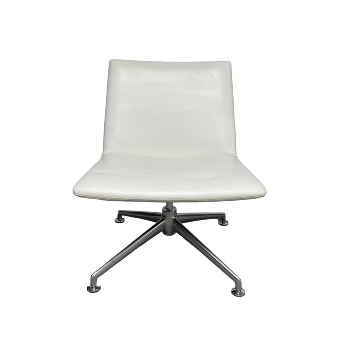 Refurbished Fina Lounge Chair 6742 in Cream Faux Leather