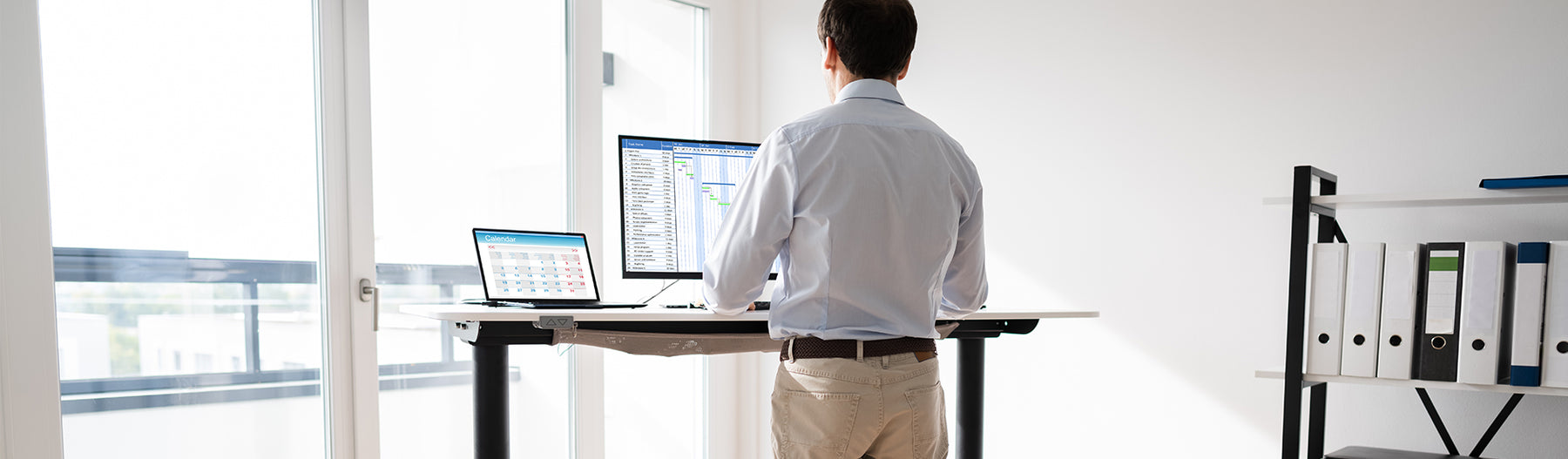 Maximize Your Productivity and Health: The Benefits of Sit-Stand Desks