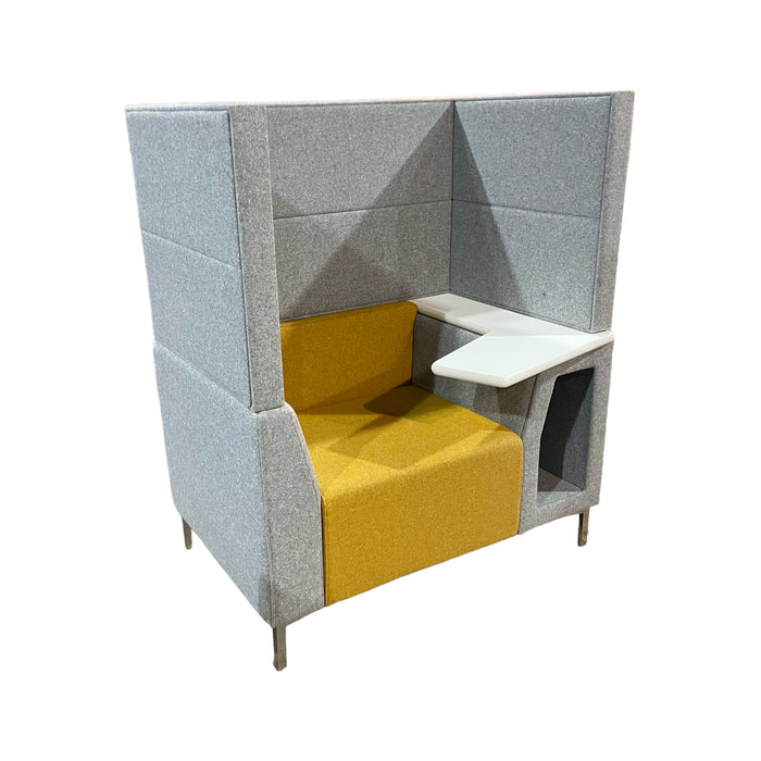 Refurbished Highback Arny Lite Single Booth in Yellow & Grey with Table