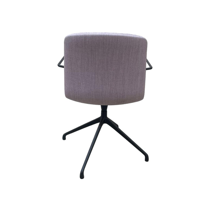 Refurbished CUBB-06 Meeting Chair in Lilac