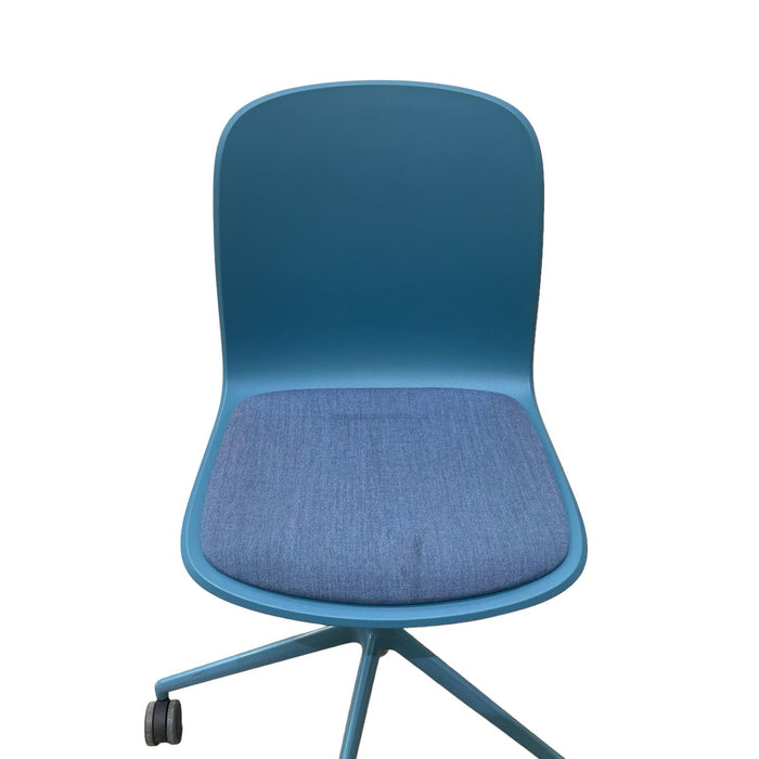 Refurbished Cavatina Conference Chair in Blue