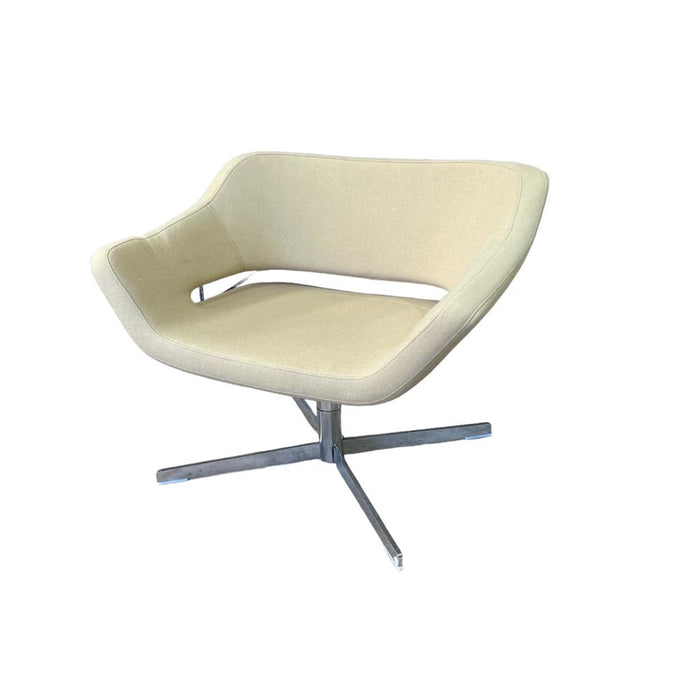 Refurbished Cream hm85 Solo Chair