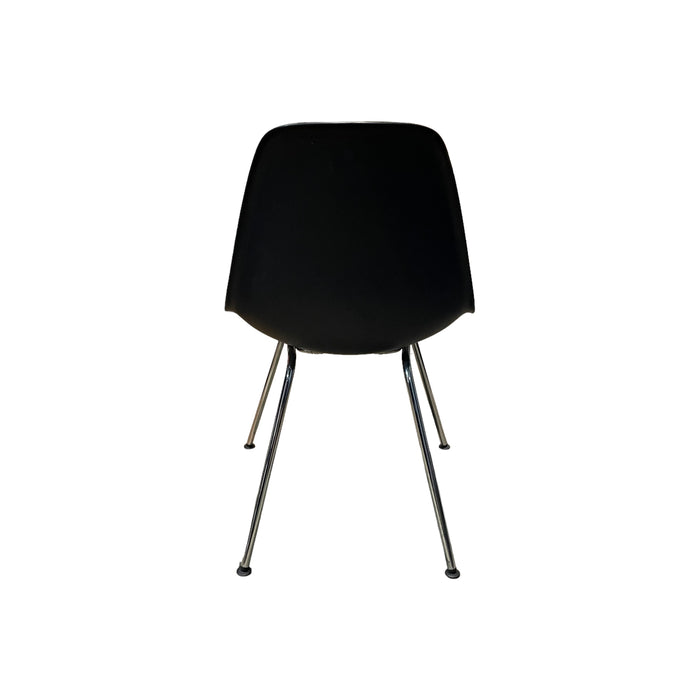 Refurbished Eames Plastic Side Chair RE DSX in Black