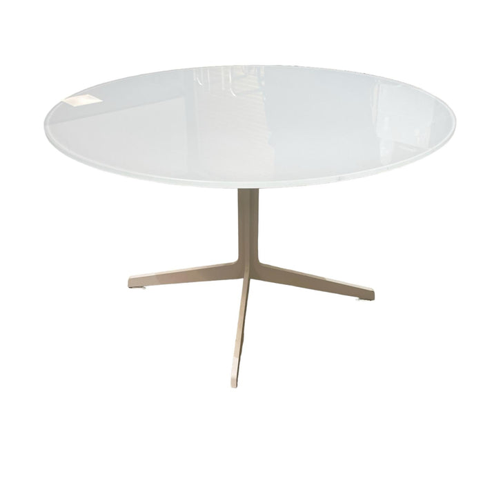Refurbished Fritz-Hansen Round Glass Coffee Table in White