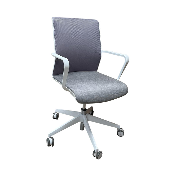 Refurbished Grey Circo - CR2 Operator Chair