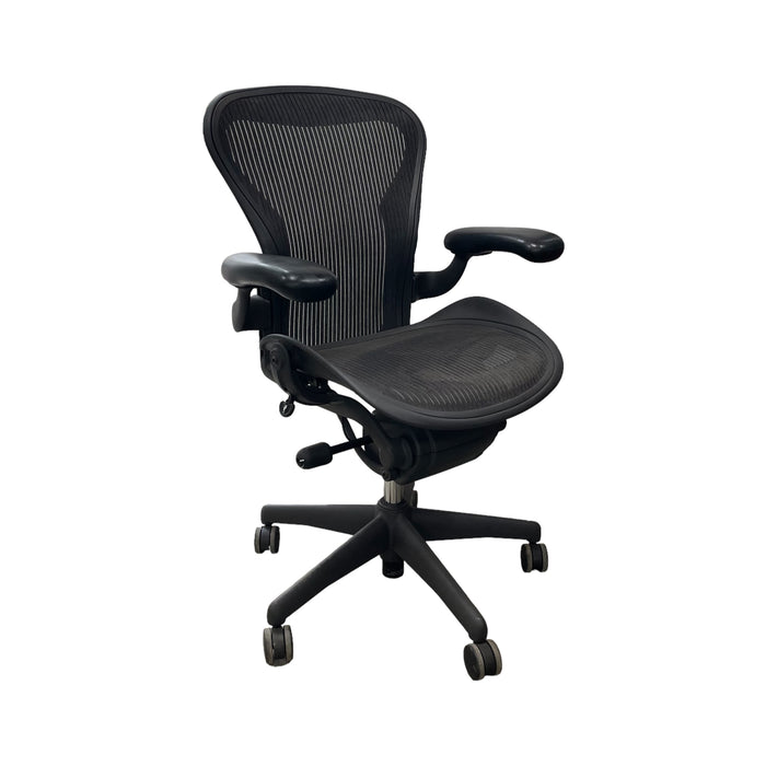 Refurbished Herman Miller Aeron - Fixed Arm - Standard - Size A