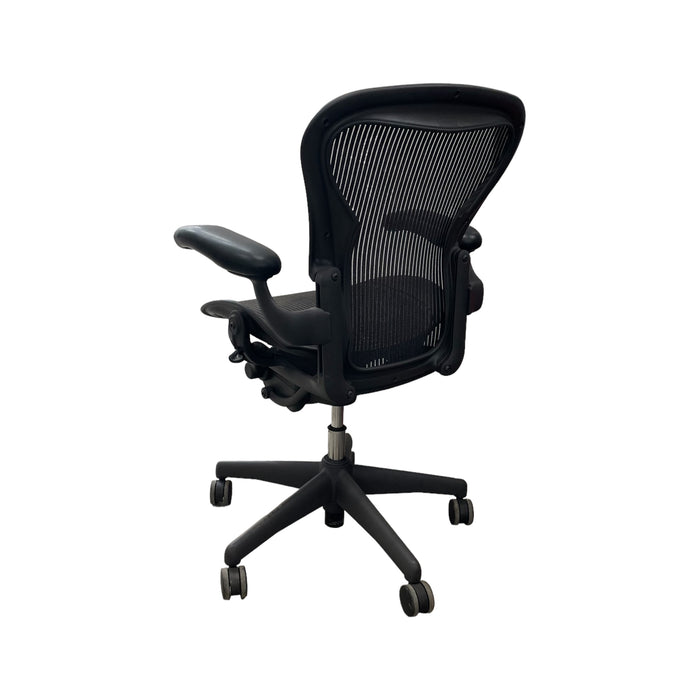 Refurbished Herman Miller Aeron - Fixed Arm - Standard - Size A