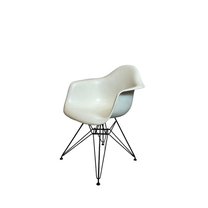 Refurbished Eames Fiberglass Armchair DAW in White