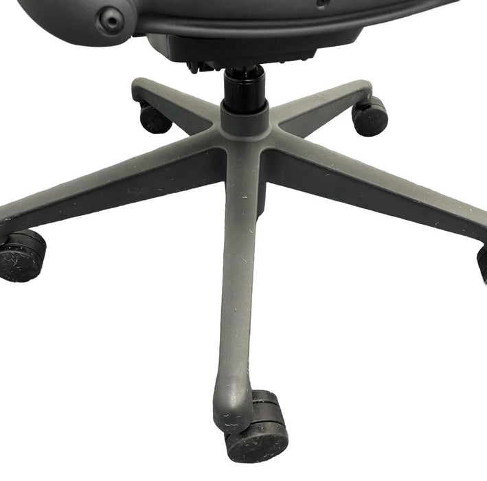 Refurbished Herman Miller Aeron Remastered - Size B