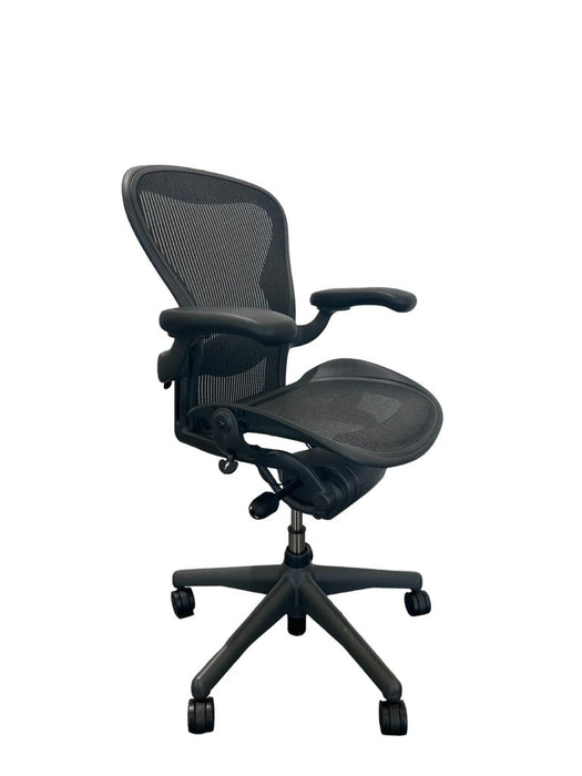 Refurbished Herman Miller Aeron - Standard - Graphite - MK2