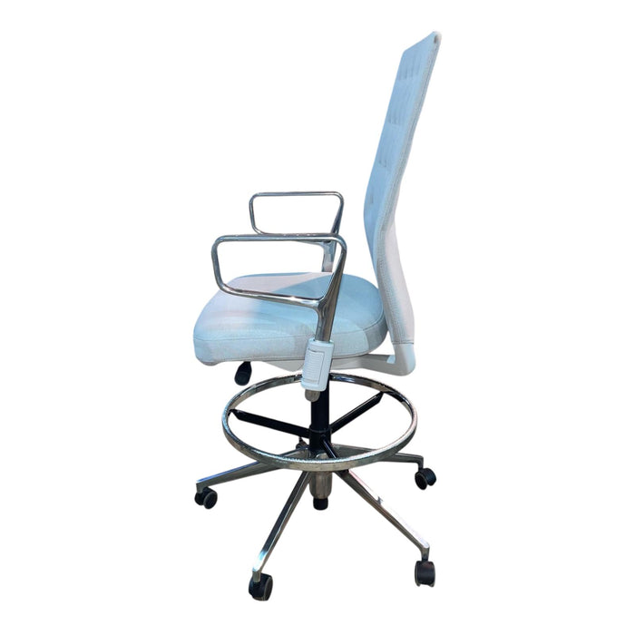 Refurbished Vitra ID Trim Draughtsman Chair in Light Grey