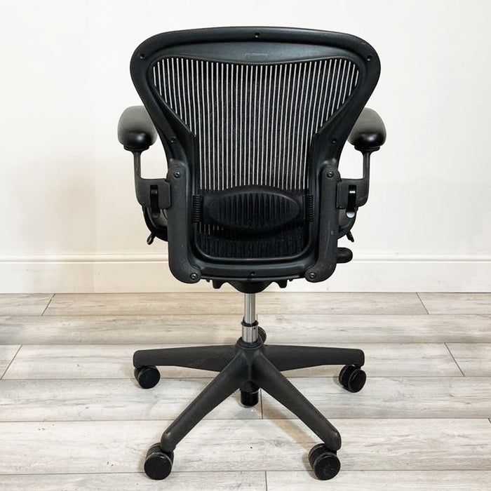 Refurbished Herman Miller Aeron in Graphite, Fully Loaded - SIZE A - MK2