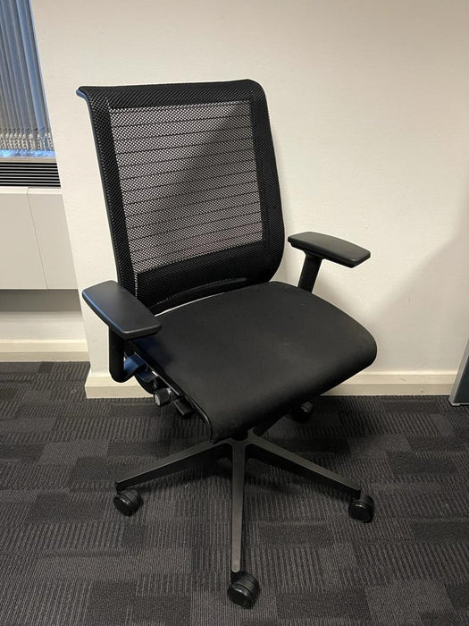 Refurbished Steelcase Think Chair